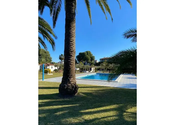 Holiday home Complejo Colibri 13 *
